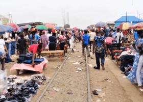 Trading on rail tracks is dangerous — CCECC 