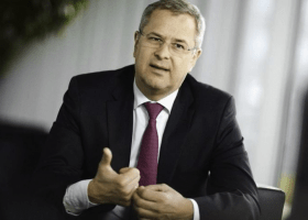 Maersk reports record earnings, acquires German freight forwarder