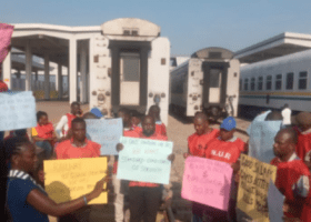 Nigerian railway workers begin strike over poor salary 