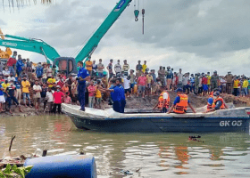 Sri Lanka navy calls off search after fatal ferry accident
