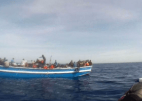 Tunisia navy in rescues 487 migrants from overloaded boat