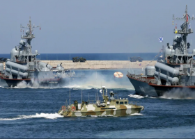 Russian threatens to attack foreign ships in its waters