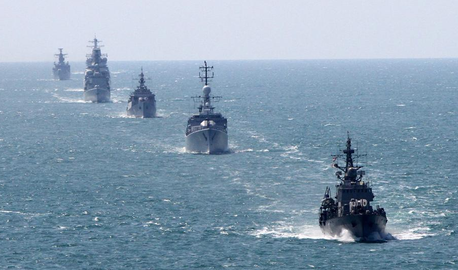 Amid standoff over Ukraine, Russian dispatches warships to Black Sea