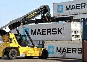 Maersk adds reefers to Russian booking suspension
