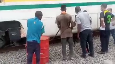 VIDEO: Lagos-Ibadan train runs out of diesel; stops midway