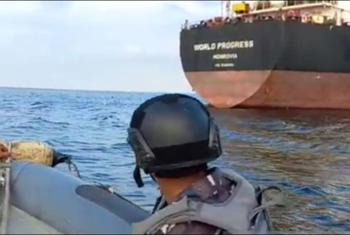 Indonesia navy seizes 2 tankers carrying palm oil