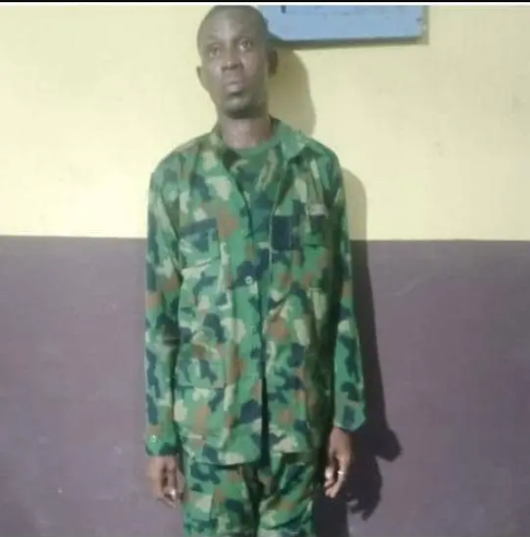 Police arrests fake navy officer in Lagos