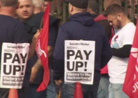 Liverpool dockworkers begin two-week strike over pay