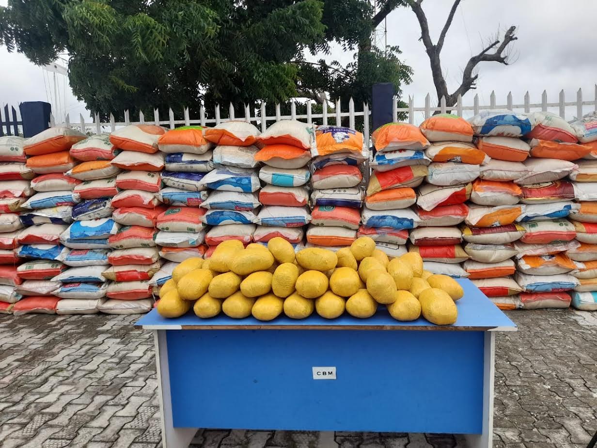 Navy seizes 627 bags of smuggled rice, 57 parcels of cannabis