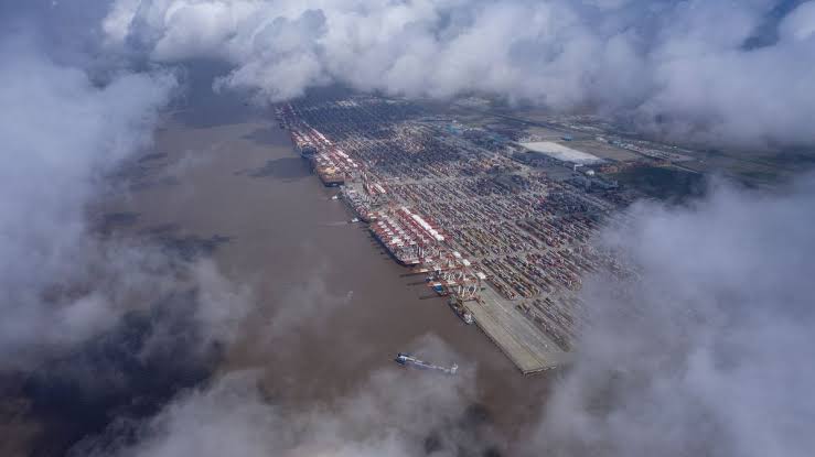Typhoon forces China’s largest ports to suspend operations