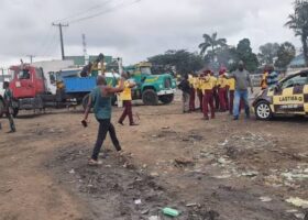 Lagos impounds 40 trailers under bridges, to prosecute owners