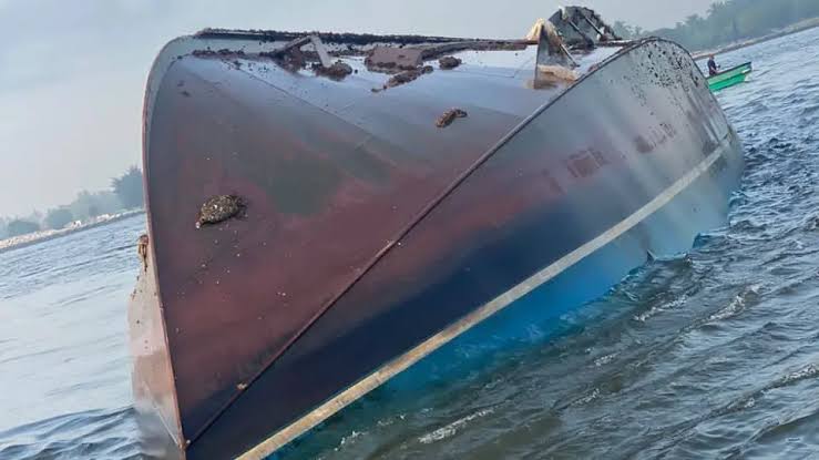Fishing trawler sinks after colliding with MSC containership in Lagos