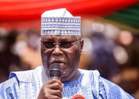 2023: Atiku promises to dredge River Niger, operationalise Onitsha port
