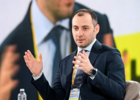 Ukraine to set up $500m insurance fund for cargo ships entering ports