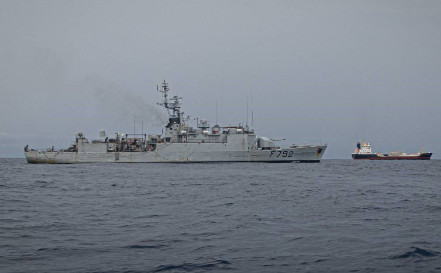 French navy escorts ship abandoned by pirates in Gulf of Guinea 