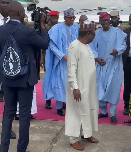 PHOTO: Buhari arrives for commissioning of Dangote refinery