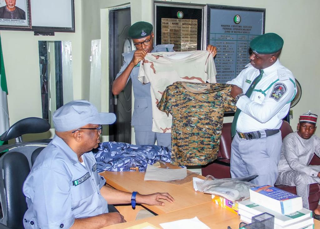 Customs intercept sack of military uniforms from Niger