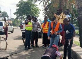 FG shuts Apapa-bound lane after miscreants vandalised Ijora bridge