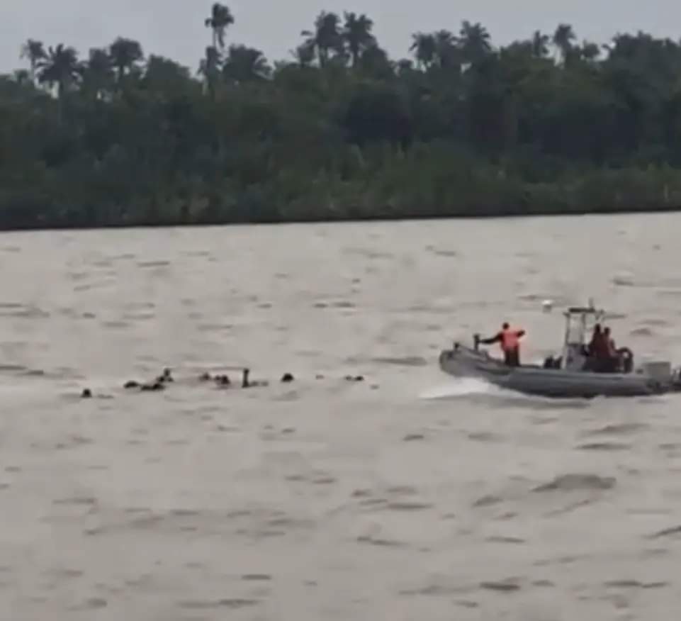 Calabar boat mishap: Divers recover bodies of three medical students 