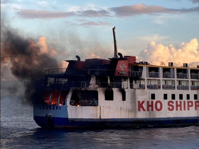 120 rescued from Philippines ferry fire