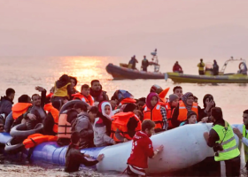 17 migrants dead, 100 rescued as ship sinks off Greece