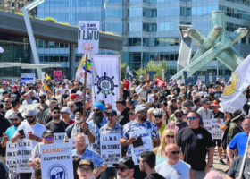 Dockworkers set to end Canada ports strike