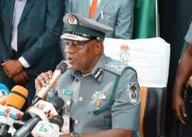 Nigeria bans transit cargo to Niger, puts Customs officers on red alert 