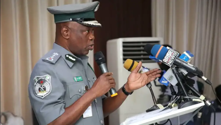Customs’ monthly revenue rises to N343bn