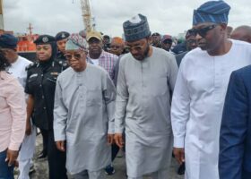 PHOTOS: Marine & Blue Economy Minister on tour of Apapa Port