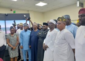 Senate committee tours Apapa, Tin-Can ports