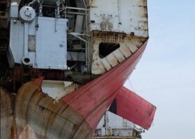 UAE introduces new recycling regulation, bans ship beaching