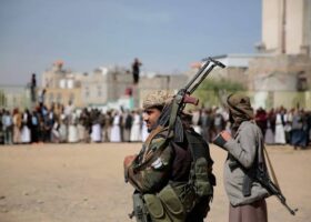 U.S., U.K. slap sanctions on Houthi leaders