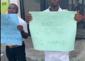 VIDEO: NSDP cadets protest at NIMASA headquarters