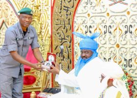 Customs Comptroller-General visits Kano Emir, promises indigenes food items