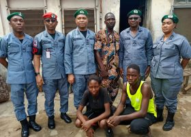 Rice stampede: Customs delegation visits family of victim
