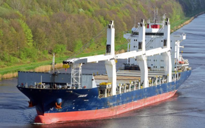 Pirates attack Liberian ship off Somali