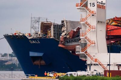 Baltimore Bridge: Dali refloated, towed from channel