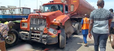 Motor boy injured as trucks collide inside Apapa port