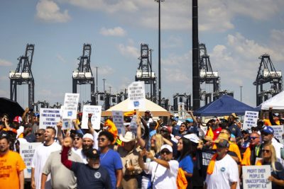 Longshore Workers’ Strike Cripple US East and Gulf Coast Ports