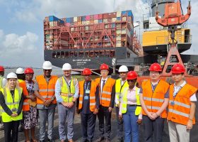 APM Terminals Welcomes ‘EA CENTAURUS’, Largest Containership to Berth at Apapa Port