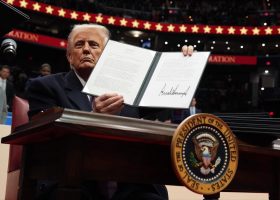 Trump Pledges to Reclaim Panama Canal, Cites "Manifest Destiny" in Inauguration Speech