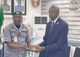 Customs Seize Undeclared Foreign Currency Near Seme Border, Handover to EFCC