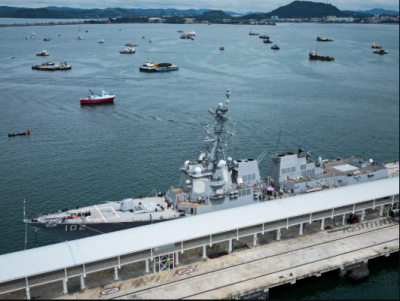 U.S. Strike Kills 11 on Venezuelan Vessel Amid Caribbean Naval Buildup 