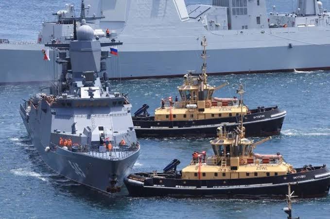 Iran, Russia Sail into South African Waters