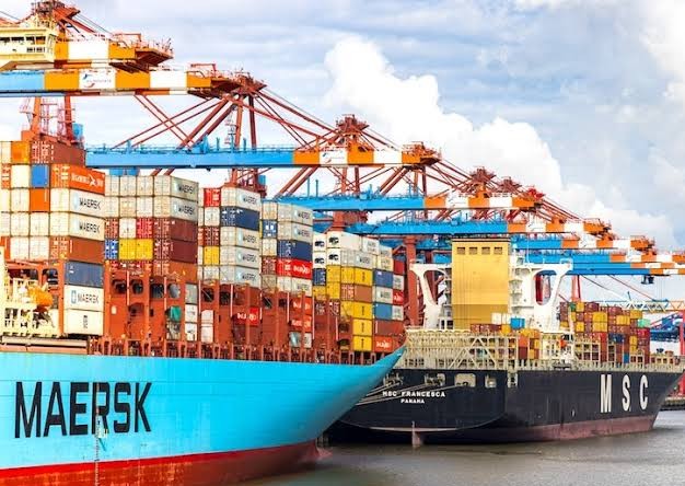 Shipping Lines Hail US