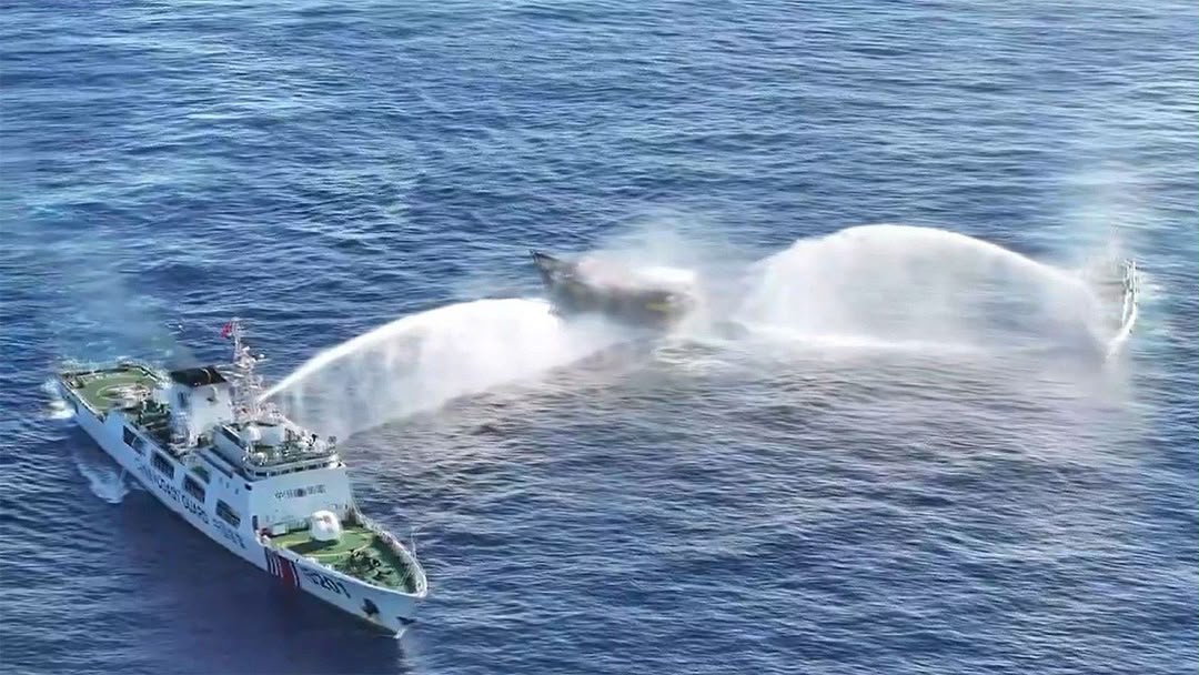 China Tracks US Warship